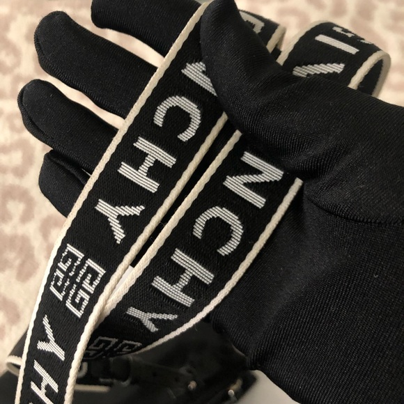 Givenchy Mini Nylon Pandora - Picture 13 of 16